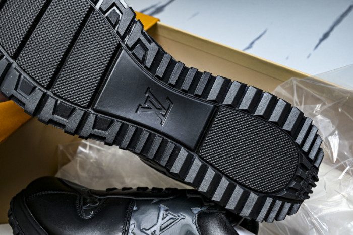 LV SHOES