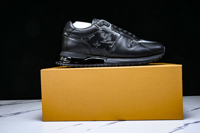 LV SHOES