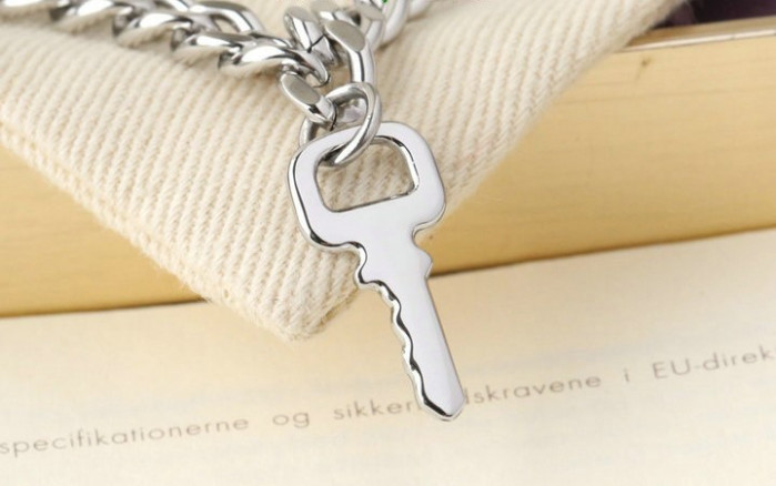 l0vis Vvtt0n lvbl0001