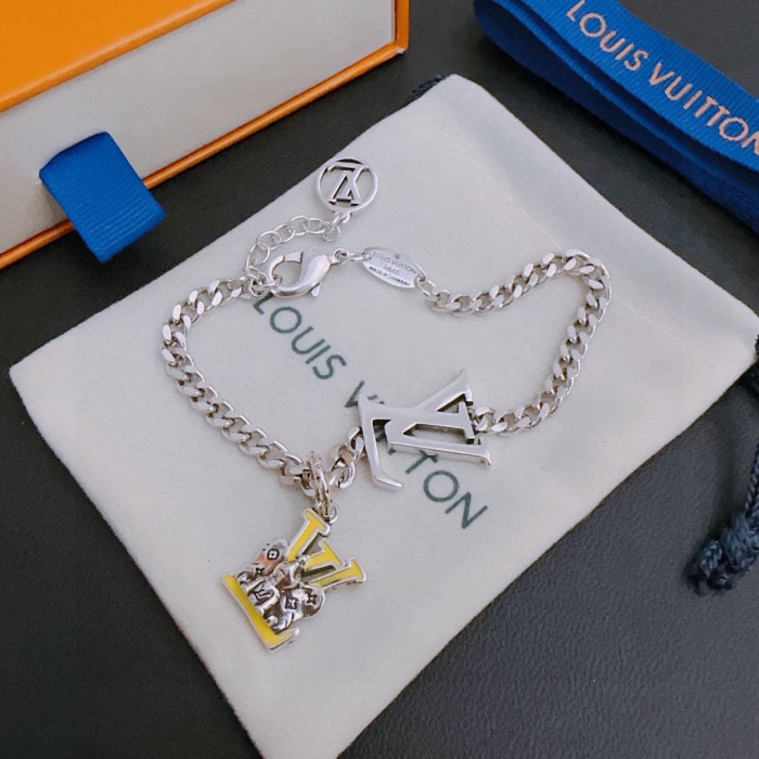 l0vis Vvtt0n lvbl0002