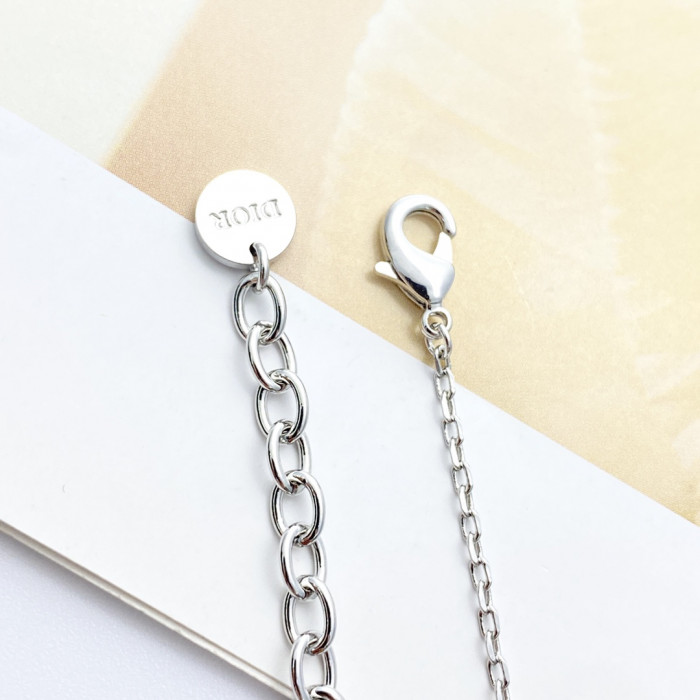 l0vis Vvtt0n lvbl0003