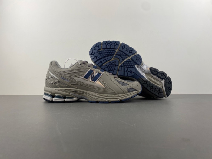 New Balance 1906R