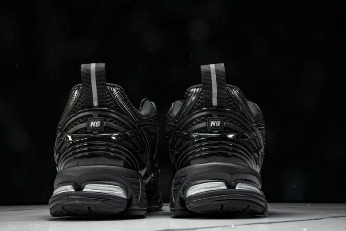 New Balance 1906R