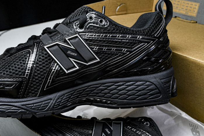 New Balance 1906R