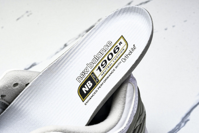 New Balance 1906R