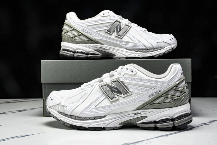New Balance 1906R