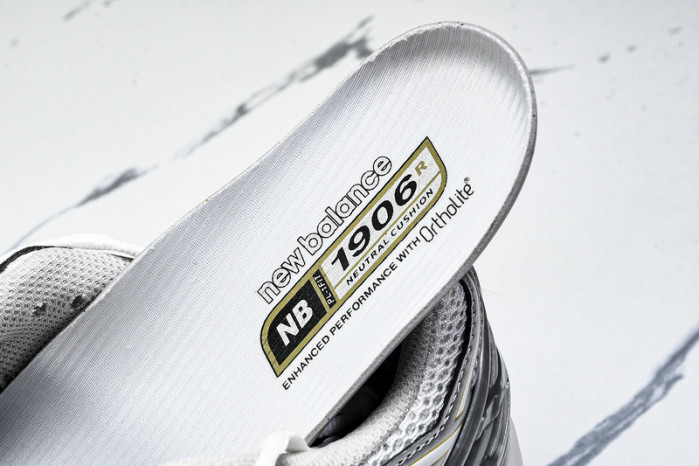 New Balance 1906R