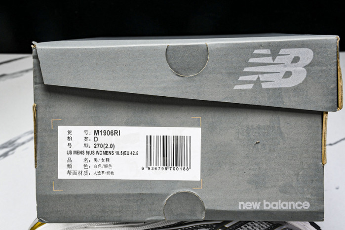 New Balance 1906R