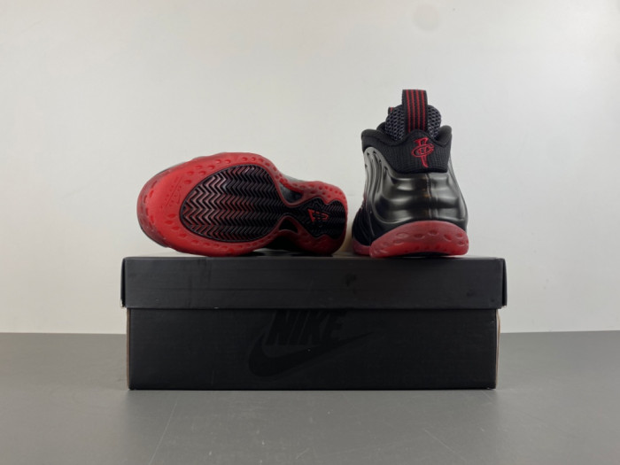 NIKE Air Foamposite One