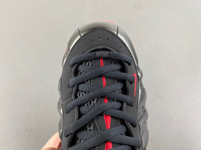NIKE Air Foamposite One