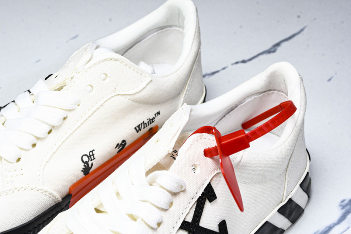 OFW Sneakers OW10034