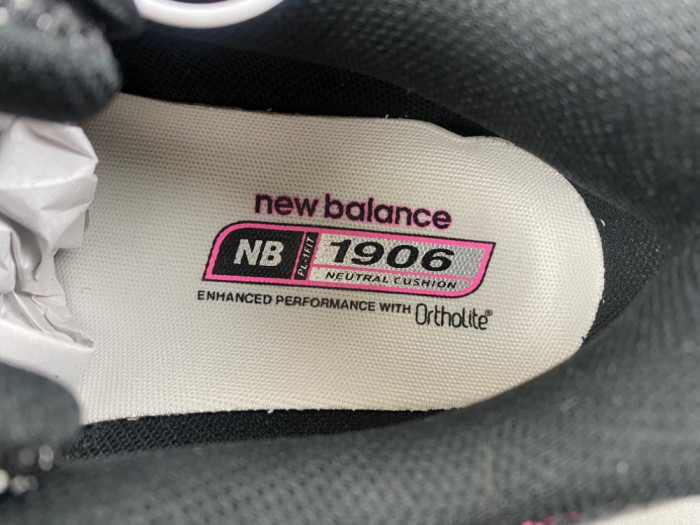 New Balance 1906A