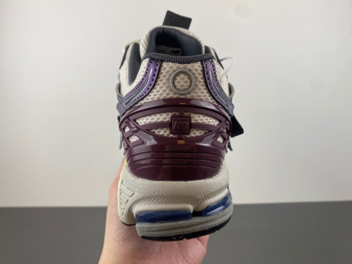 New Balance 1906A