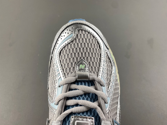 New Balance 1906R
