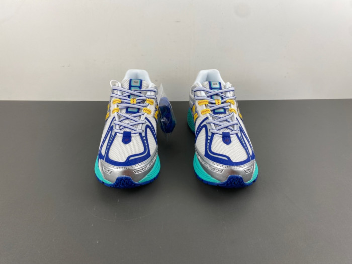 New Balance 1906R