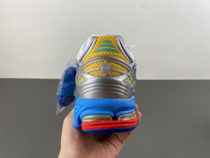 New Balance 1906R