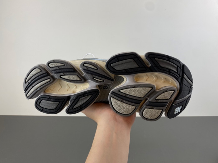 New Balance ABZORB 2000