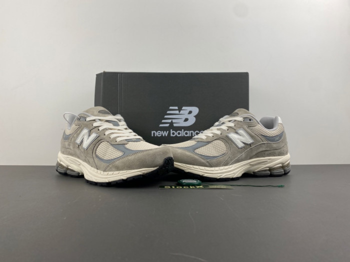 New Balance 2002R