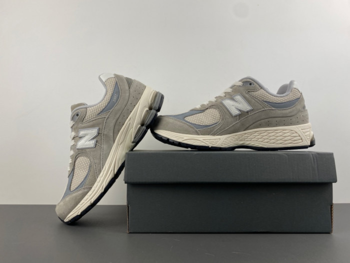 New Balance 2002R