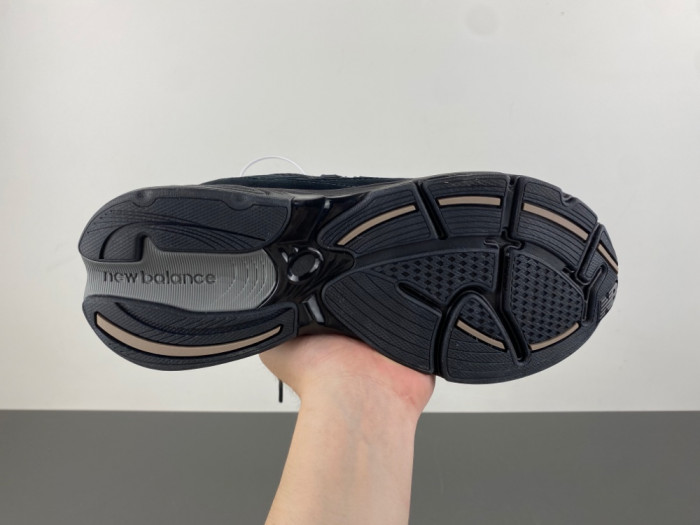 New Balance 2010