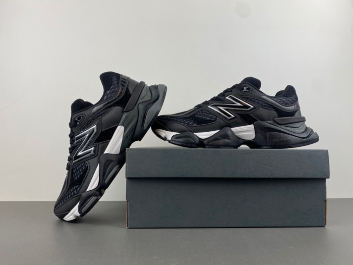 New Balance 1906R