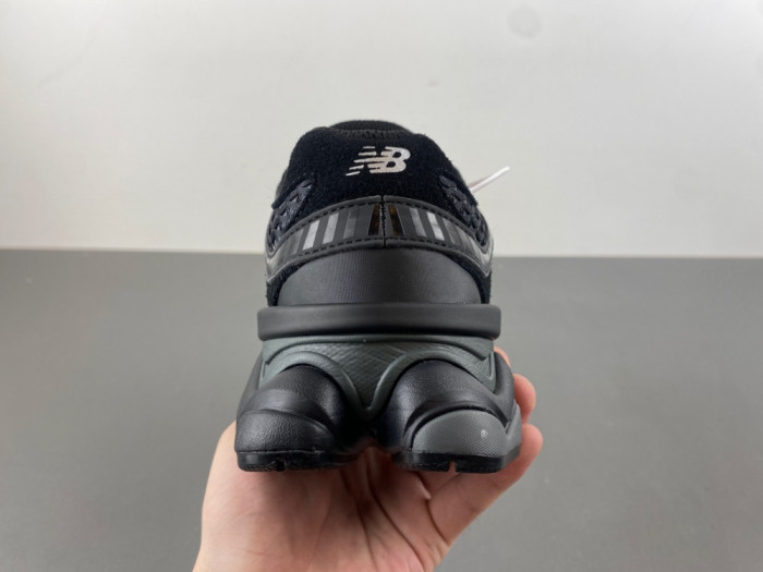 New Balance 1906R