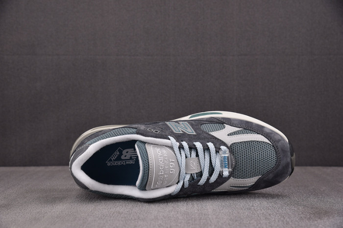 New Balance Kith x 991v2 Made in England